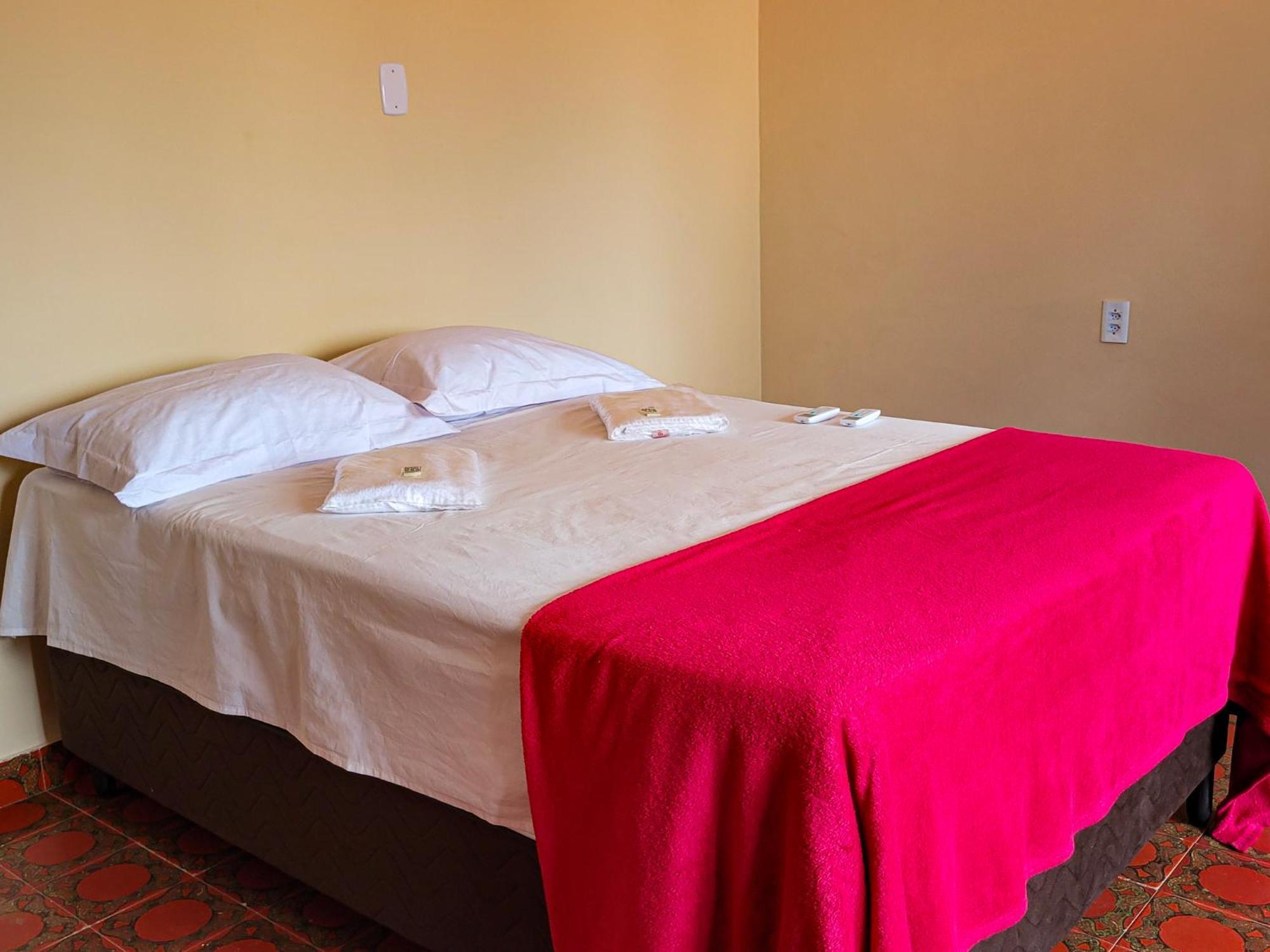 Hotel E Hostel Da Fonte São Luís Esterno foto